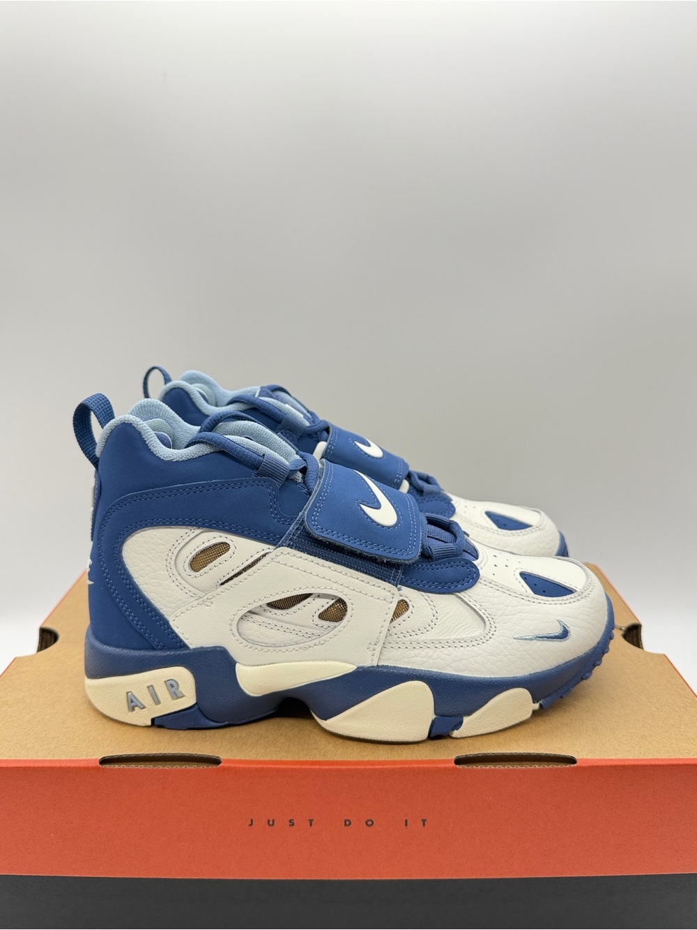 Nike Air Diamond Turf 2 GS Mystic Blue IR4727-100 Size 5.5Y